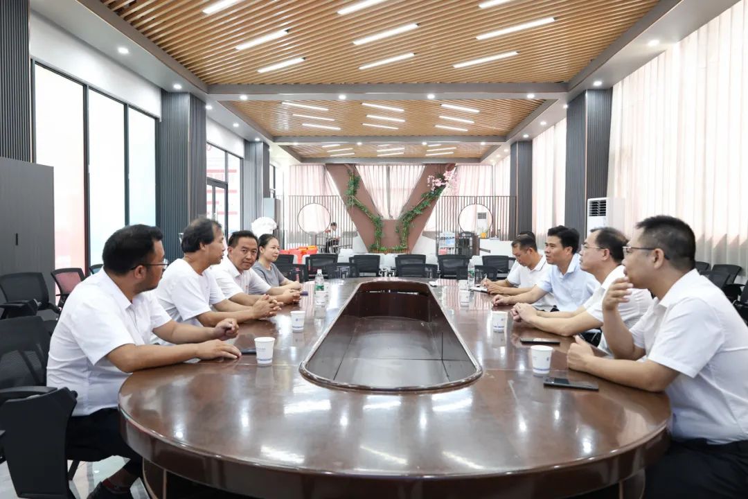 【红领浔州 铸魂育人】桂平市委领导深入LY.COM指导开学工作