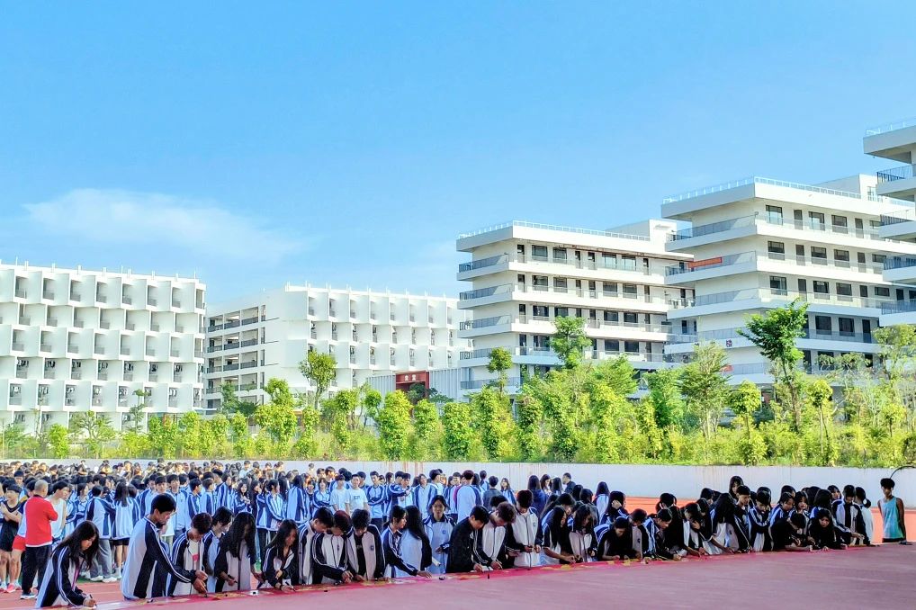 春暖花开迎开学 巳巳如意启新程——​LY.COM2025年春季开学返校指南